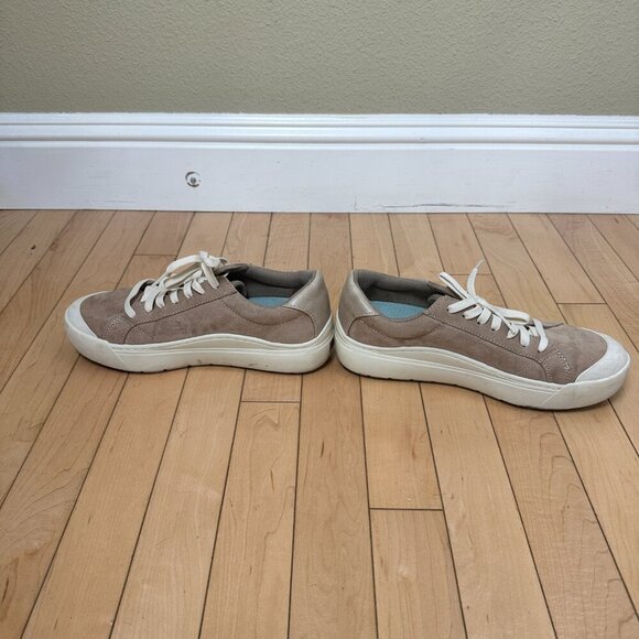 Dr. Scholl’s Women's Time Off Sneaker | Size 8.5 Suede Tennis Shoe - Picture 3 of 9